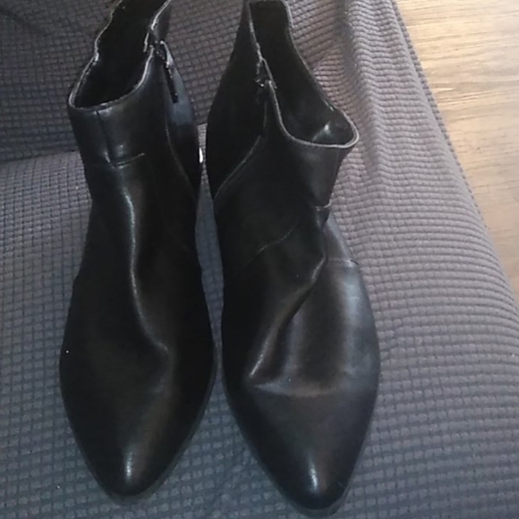 Nine West Shoes - Black ankle booties